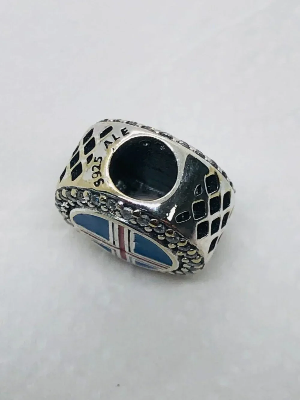 ✨ ✨PANDORA Country Of Iceland EXCLUSIVE Flag Round Sparkling CHARM